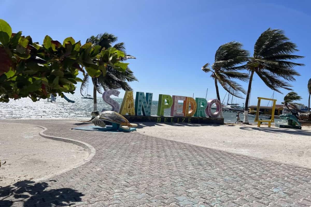 White Sands Cove San Pedro  Exterior foto